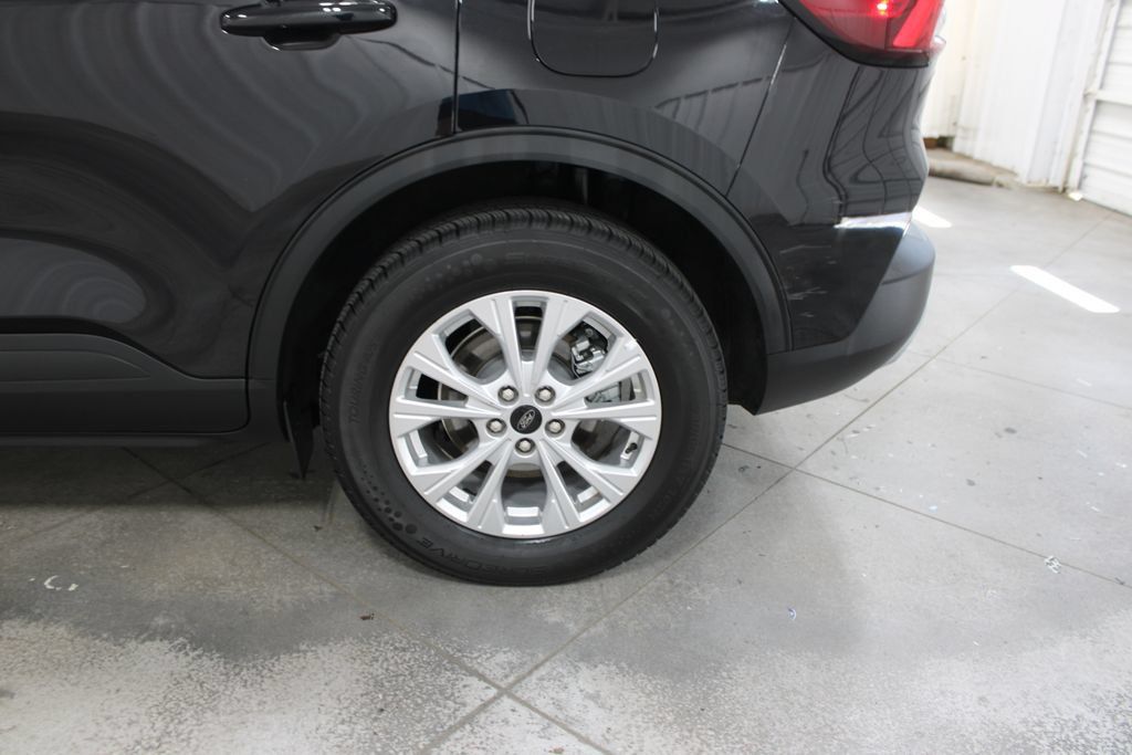 Used 2025 Ford Escape Active AWD/4WD image 35