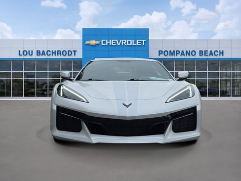 Used 2023 Chevrolet Corvette Z06 image 2