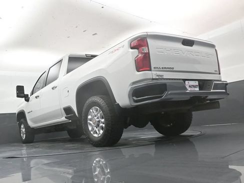Used 2023 Chevrolet Silverado 2500 LTZ AWD/4WD image 42