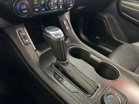 Used 2018 GMC Acadia SLT image 57