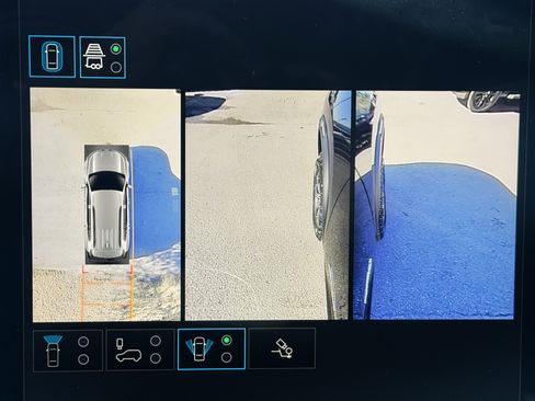 New 2026 GMC Acadia AT4 w/ Luxury Package image 32