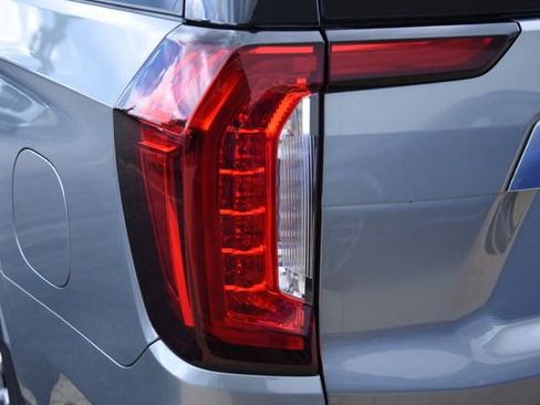 Used 2023 GMC Yukon XL Denali w/ Max Trailering Package AWD/4WD image 10
