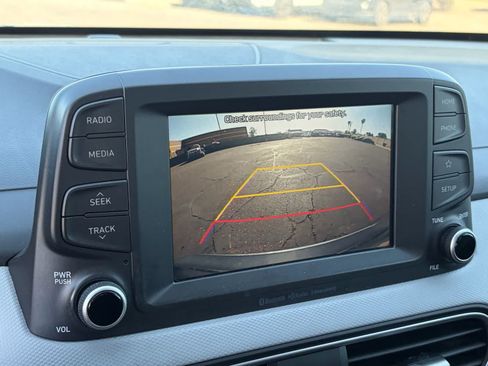 Used 2018 Hyundai Kona SEL AWD/4WD image 17