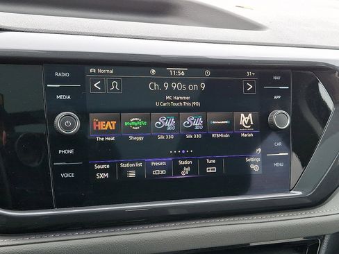 Used 2023 Volkswagen Taos SEL image 18