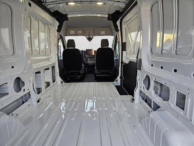 New 2026 Ford Transit 250 148 Medium Roof RWD image 11