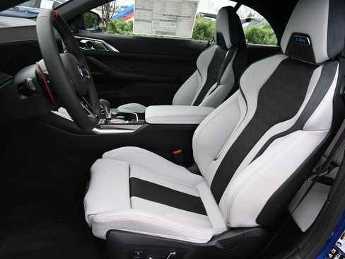 New 2026 BMW M4 xDrive Competition AWD/4WD image 9