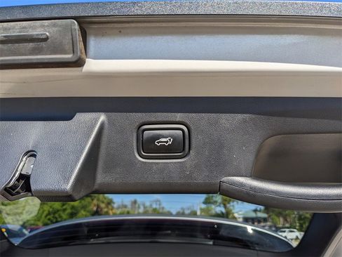 Used 2022 Hyundai Tucson Limited w/ Cargo Package image 14