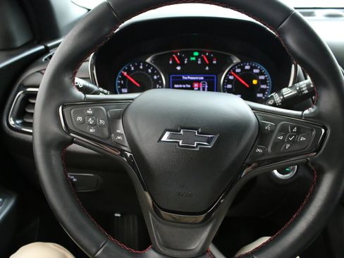 Used 2023 Chevrolet Equinox RS FWD image 14