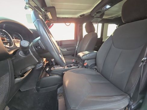 Used 2018 Jeep Wrangler Unlimited Sport S image 9