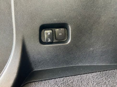 Used 2019 Ford Edge Titanium w/ Cargo Accessory Package FWD image 33
