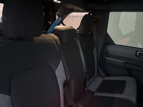 Used 2022 Ford Bronco Big Bend image 9