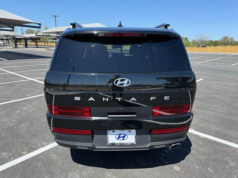 Certified 2025 Hyundai Santa Fe SEL image 6