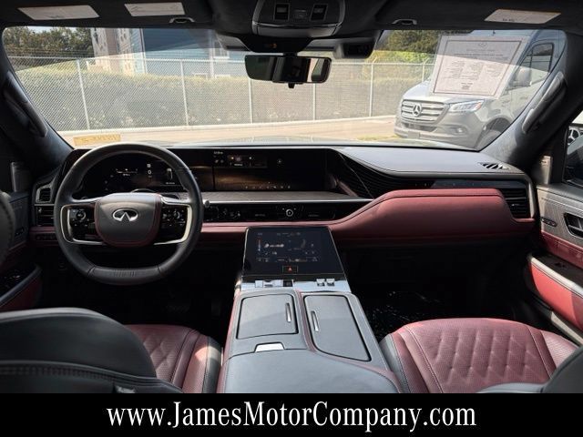 Used 2025 INFINITI QX80 Autograph AWD/4WD image 18