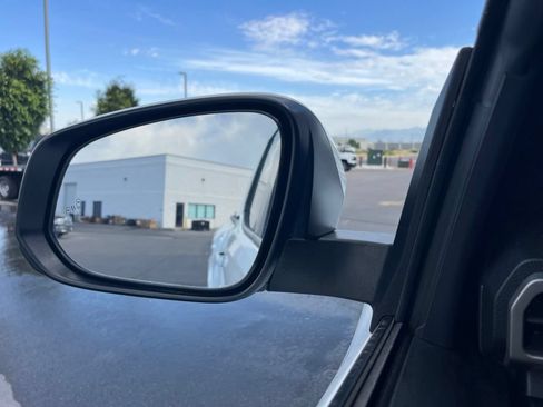 Used 2025 Toyota Tacoma SR5 AWD/4WD image 4