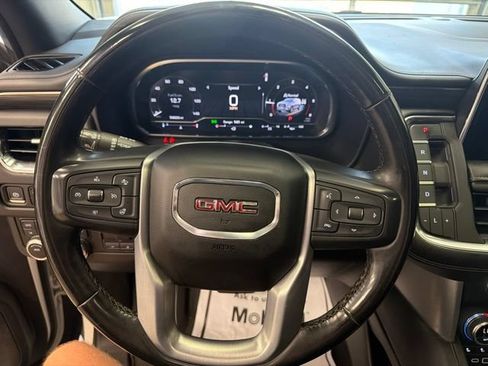 Used 2023 GMC Yukon XL SLT w/ SLT Luxury Package AWD/4WD image 14
