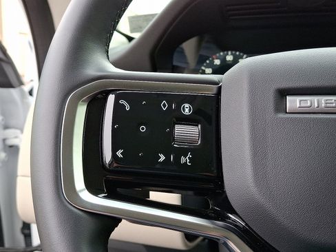 Certified 2024 Land Rover Discovery Sport S image 21