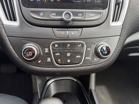 Used 2024 Chevrolet Malibu LT FWD image 21