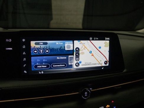 Used 2024 Nissan Ariya AWD image 36