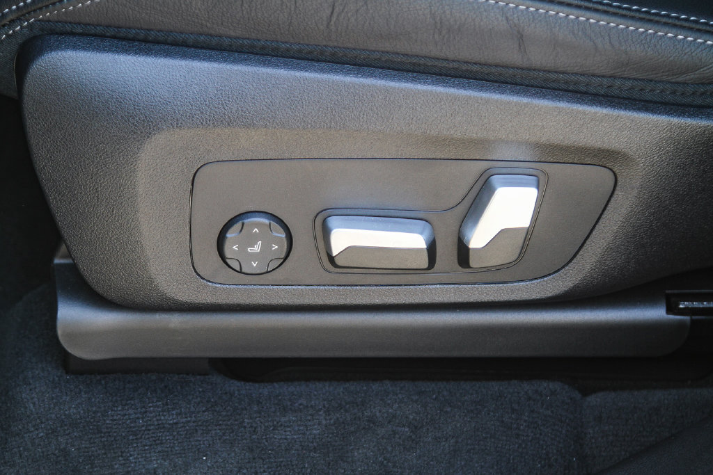 Certified 2023 BMW X3 sDrive30i w/ Convenience Package RWD image 18