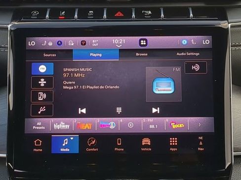New 2025 Jeep Grand Cherokee Overland w/ Adv Protech Group III AWD/4WD image 21