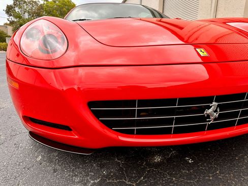 Used 2005 Ferrari 612 Scaglietti image 16