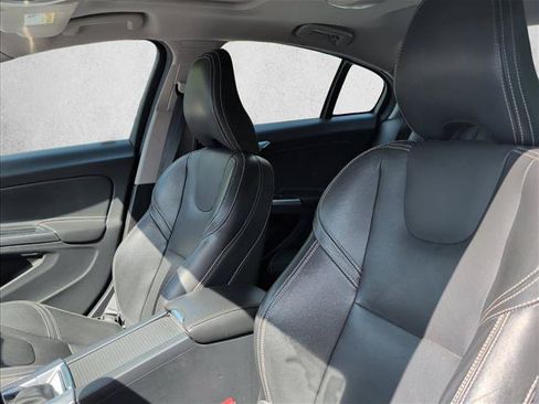 Used 2018 Volvo S60 T5 Dynamic w/ Vision Package FWD image 15