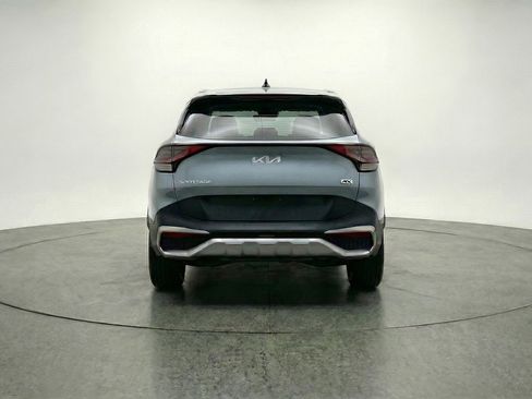 Used 2025 Kia Sportage LX image 6