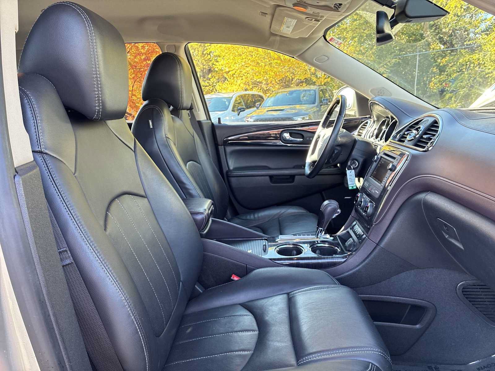 Used 2017 Buick Enclave Premium AWD/4WD image 25