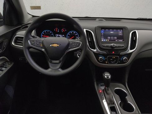 Used 2020 Chevrolet Equinox LS w/ LS Convenience Package AWD/4WD image 22
