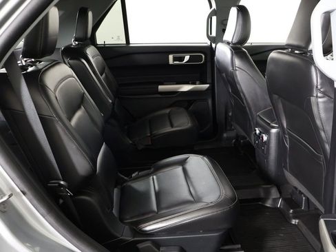 Used 2023 Ford Explorer XLT w/ Equipment Group 202A AWD/4WD image 35