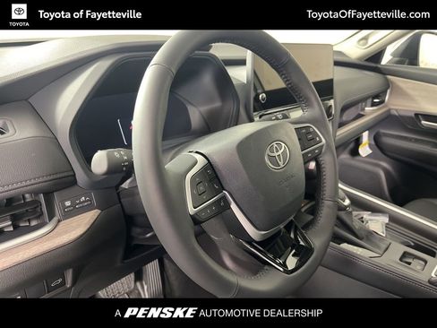 New 2026 Toyota Grand Highlander FWD image 26