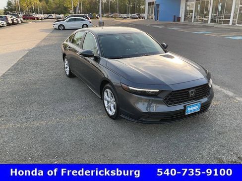Used 2025 Honda Accord LX image 8