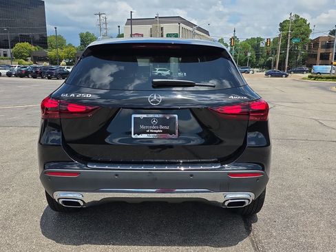 Certified 2026 Mercedes-Benz GLA 250 4MATIC image 4
