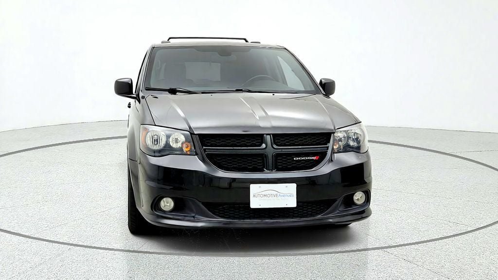 Used 2018 Dodge Grand Caravan GT FWD image 2