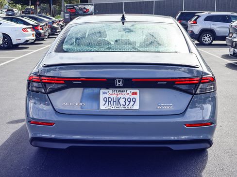 Used 2025 Honda Accord Sport image 21