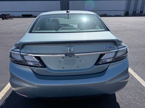 Used 2014 Honda Civic Hybrid Sedan image 3