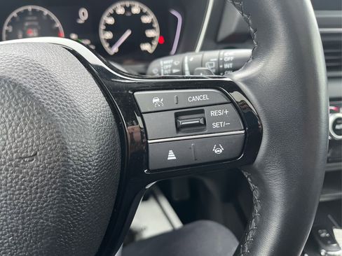 Certified 2023 Honda Pilot Touring image 32