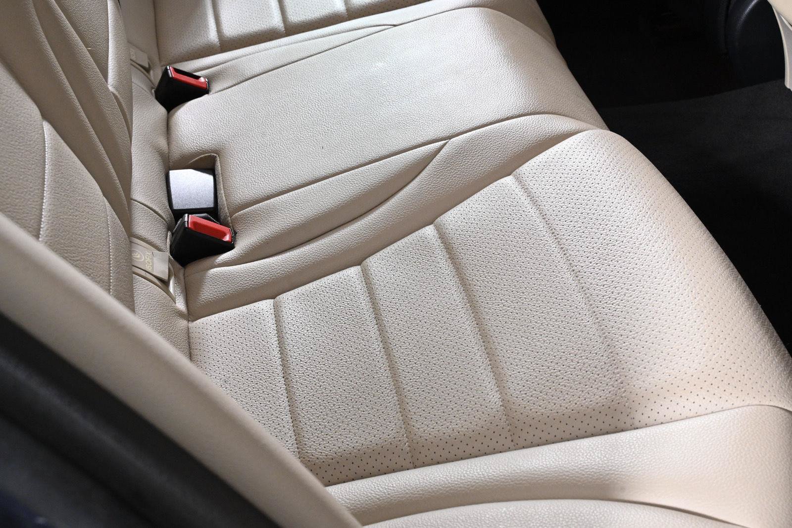 Used 2015 Mercedes-Benz C 300 4MATIC Sedan image 31