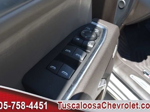 Used 2025 Chevrolet Silverado 1500 LTZ AWD/4WD image 17