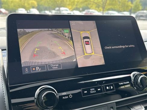 Certified 2024 Nissan Armada SL w/ Midnight Edition Package image 32