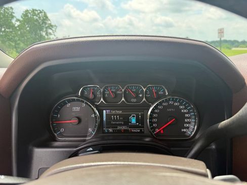 Used 2015 Chevrolet Silverado 2500 High Country w/ Duramax Plus Package AWD/4WD image 34