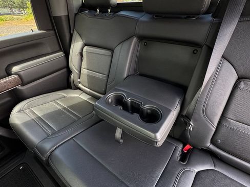 Used 2022 GMC Sierra 3500 Denali w/ Denali Black Diamond Edition AWD/4WD image 28