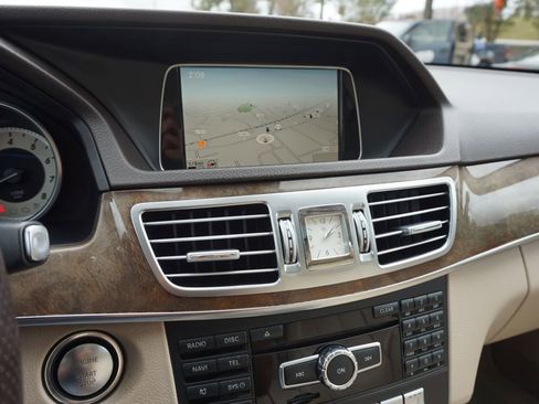 Used 2015 Mercedes-Benz E 350 Sedan image 39