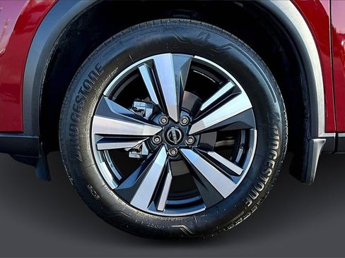 Used 2024 Nissan Rogue SL w/ SL Premium Package image 33