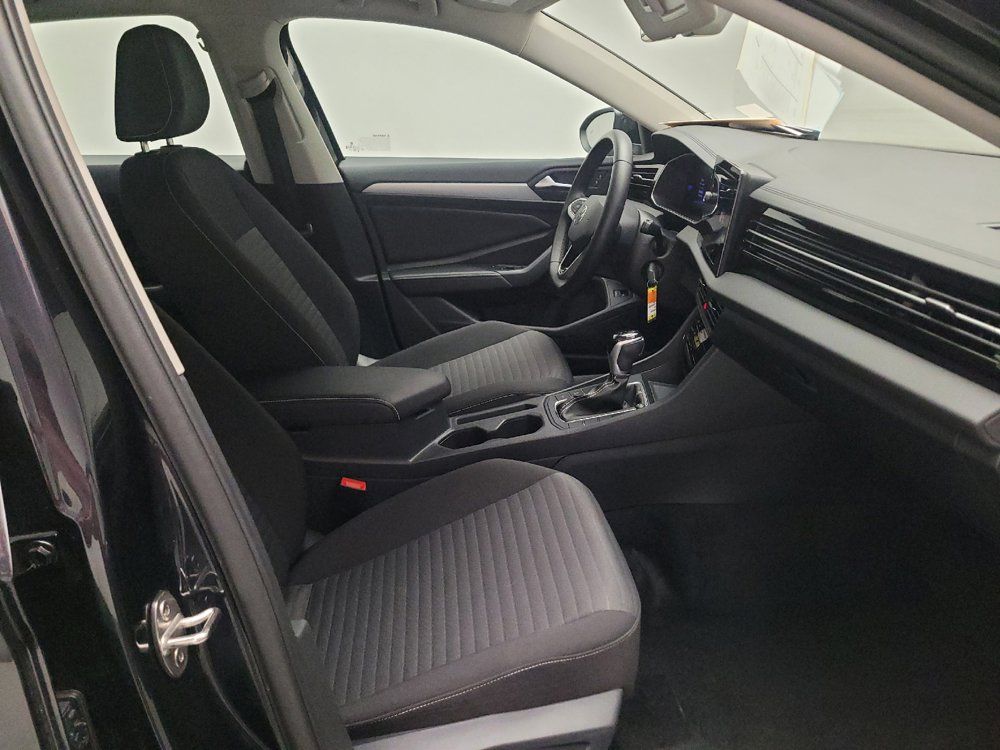 Used 2025 Volkswagen Jetta S FWD image 21