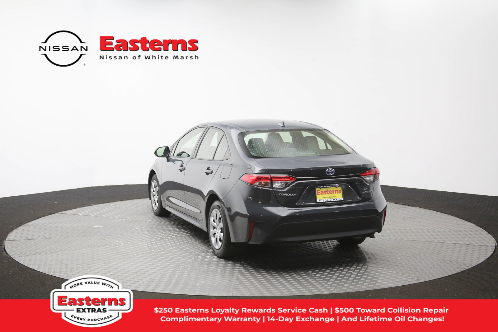 Used 2023 Toyota Corolla LE w/ Carpet Mat Package (TMS) FWD image 62