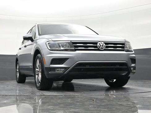 Used 2021 Volkswagen Tiguan SEL FWD image 26