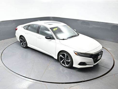 Used 2021 Honda Accord Sport image 40