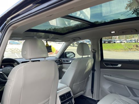 New 2026 Volkswagen Atlas SEL Premium R-Line AWD/4WD image 13