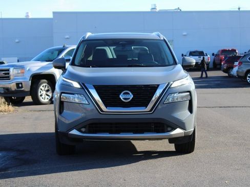 Used 2021 Nissan Rogue Platinum image 9